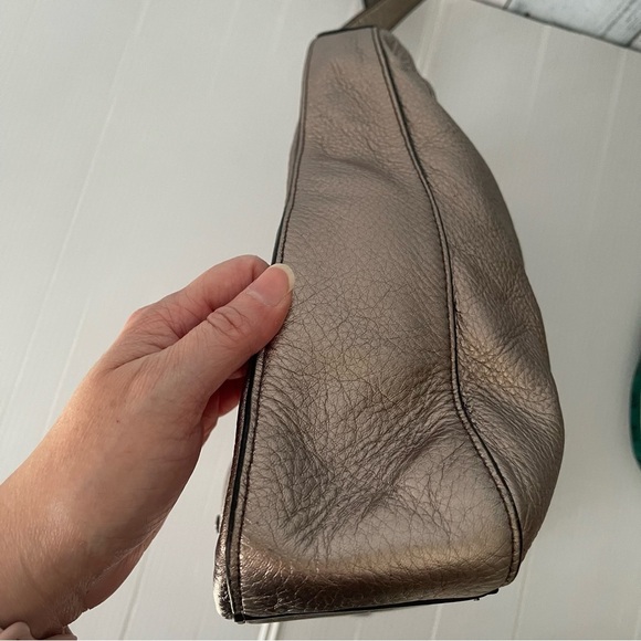 Vince Camuto Metallic Gray Pebbled Leather Shoulder Bag Purse - Picture 4 of 14